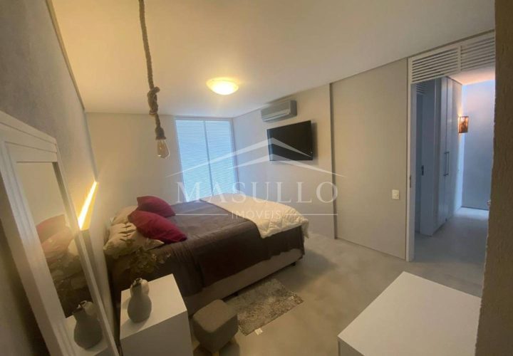 Casa a venda em condomínio pé na areia na praia de Maresias