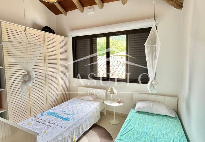 Casa a venda condomínio Anoman na praia de maresias