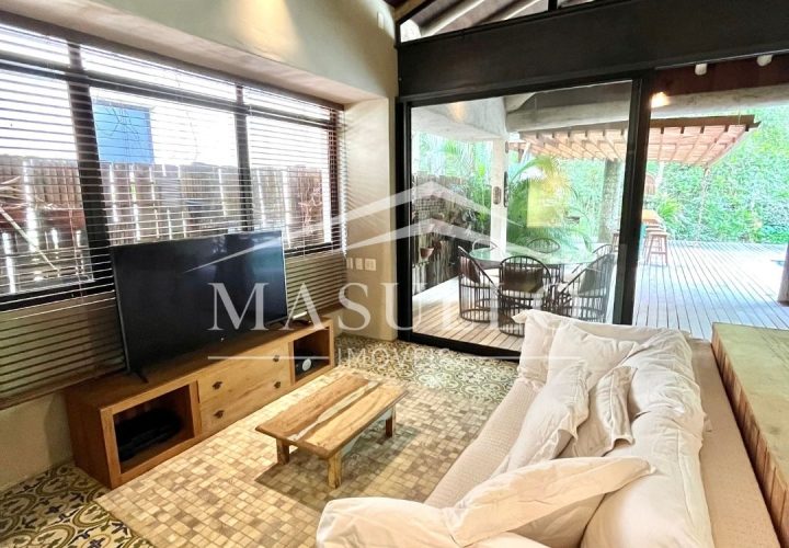Casa a venda condomínio Anoman na praia de maresias