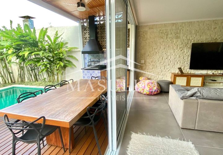 Casa com piscina privativa a venda na Praia de maresias