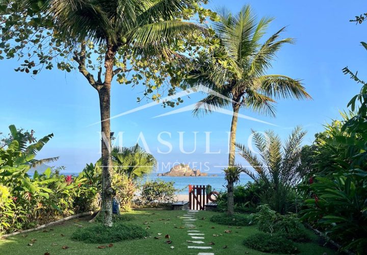 Casa pé na areia a venda na praia de Juquehy