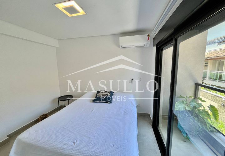 Casa Pé na Areia a venda na Praia de Juquehy