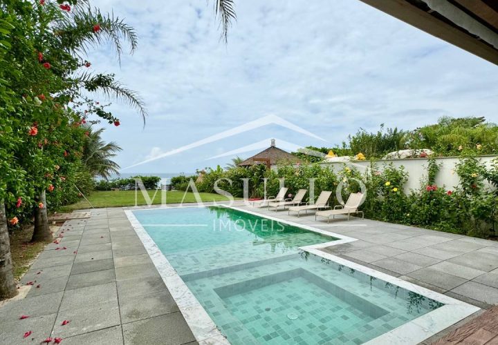 Casa pé na areia a venda na Praia de Maresias