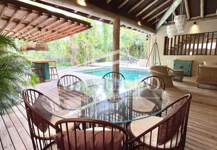 Casa a venda condomínio Anoman na praia de maresias