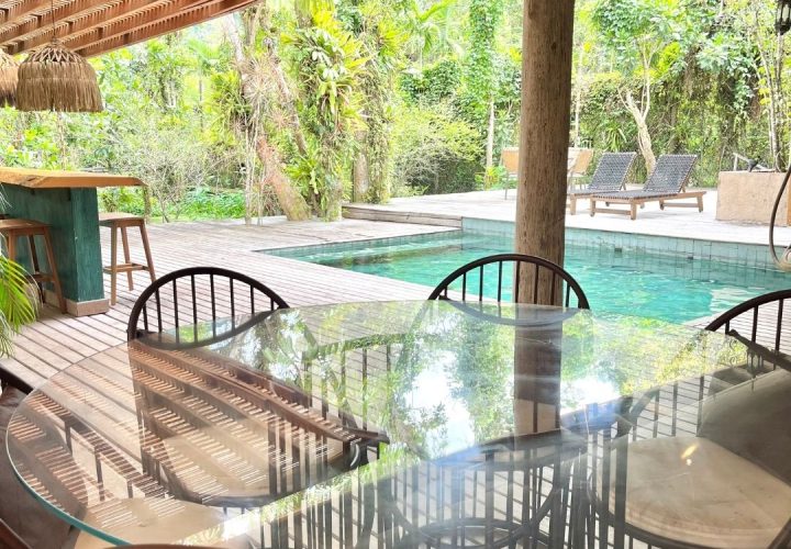Casa a venda condomínio Anoman na praia de maresias