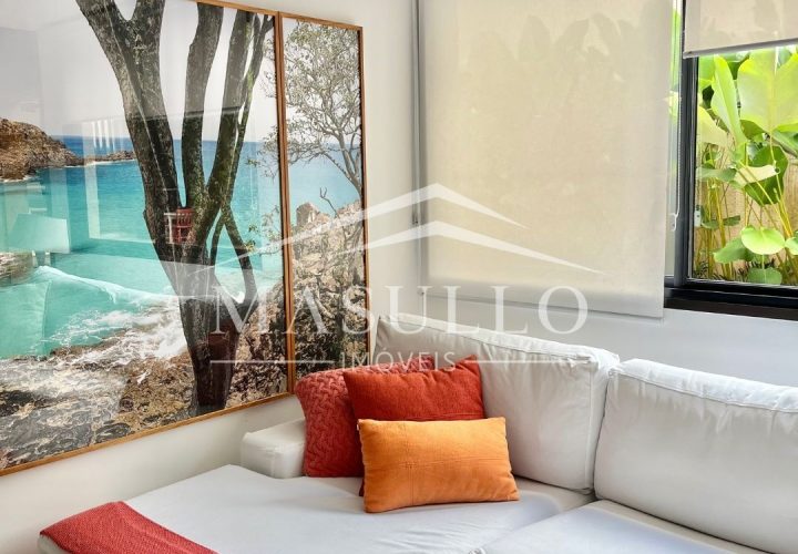 Casa a venda condomínio Anoman na praia de maresias