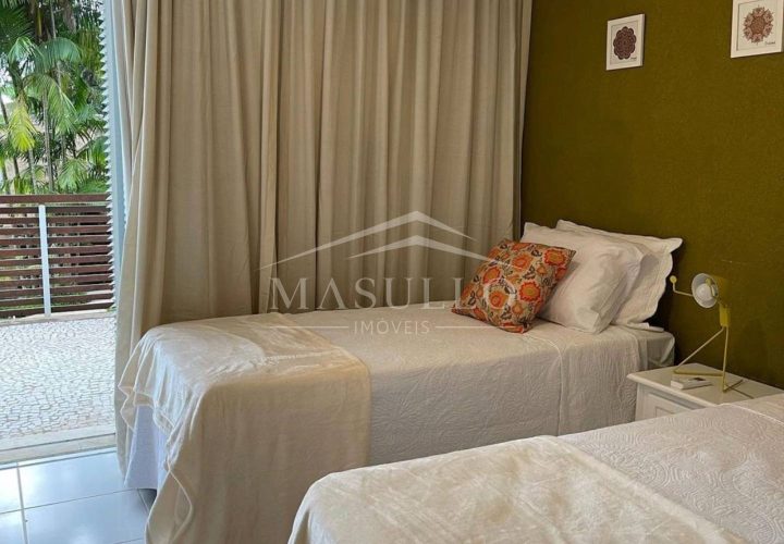 Casa a venda em condomínio pé na areia na praia de Maresias