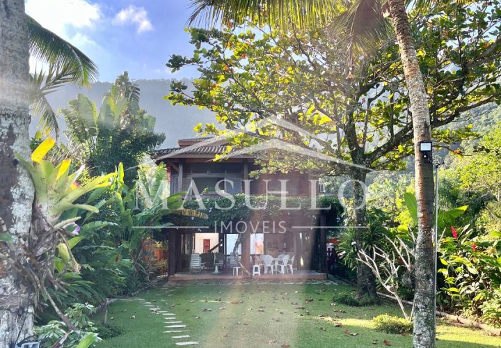 Casa pé na areia a venda na praia de Juquehy