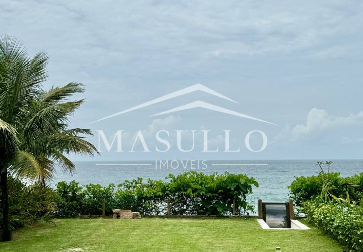 Casa pé na areia a venda na Praia de Maresias