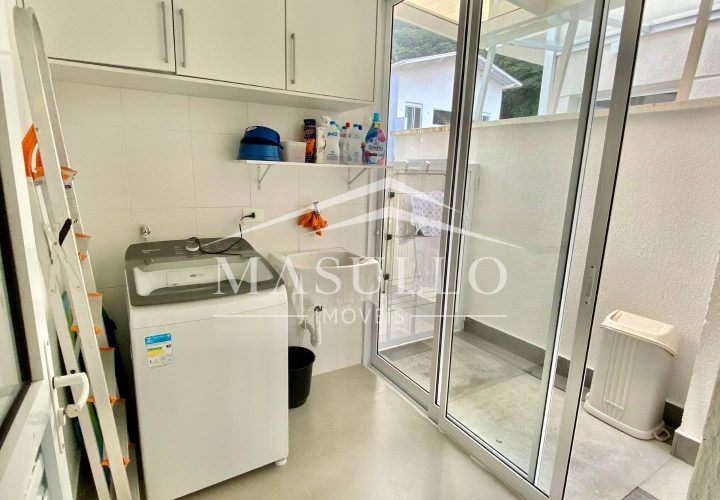 Casa com piscina privativa a venda na Praia de maresias