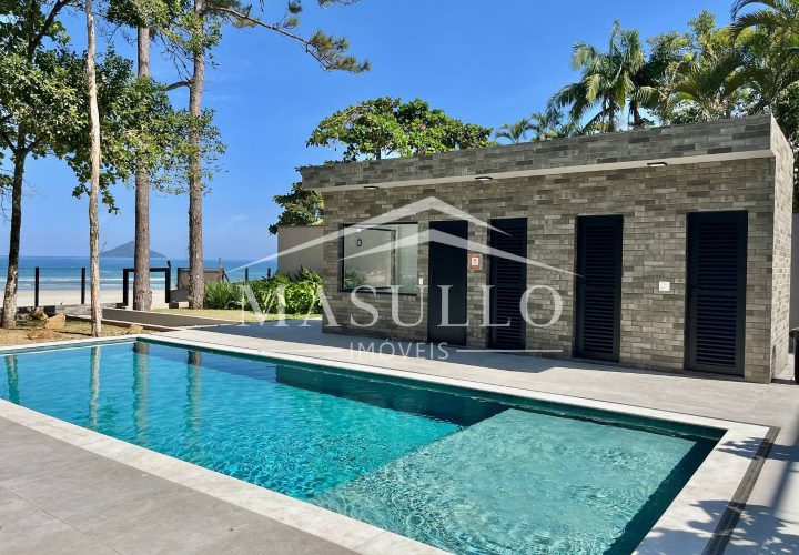 Casa em Condominio Pé na Areia a venda na Praia de Juquehy