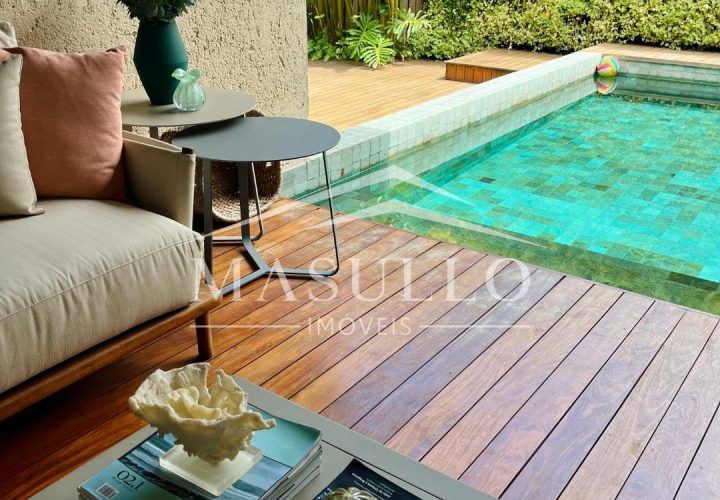 Casa a venda condomínio Anoman na praia de maresias