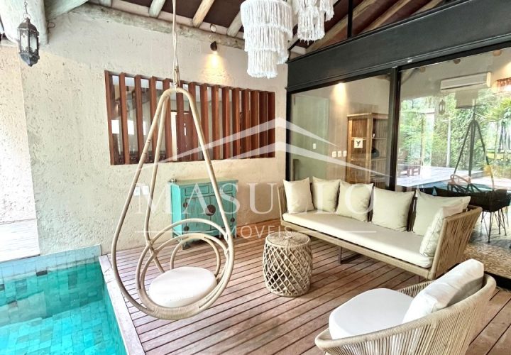 Casa a venda condomínio Anoman na praia de maresias