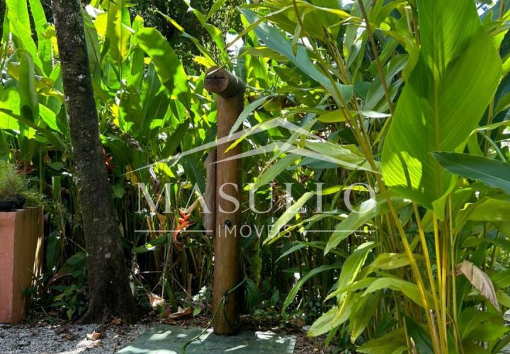 Casa com 4 suítes em condomínio fechado à venda na Praia de Maresias