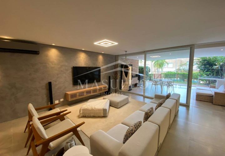 Casa a venda em condomínio pé na areia na praia de Maresias