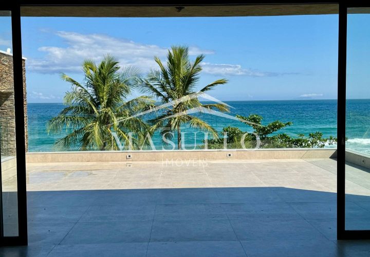 Casa pé na areia a venda na praia de maresias