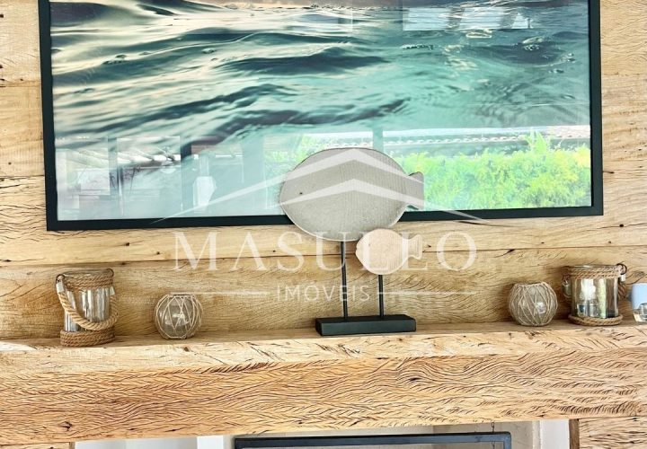 Casa a venda condomínio Anoman na praia de maresias