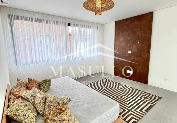 Casa pé na areia a venda na Praia de Maresias