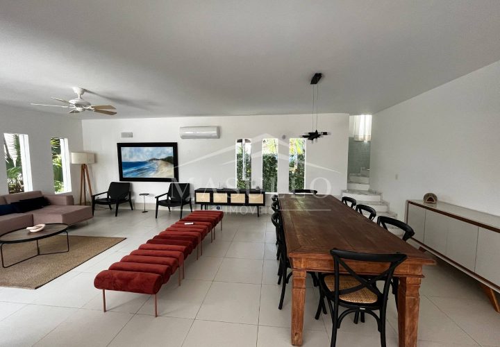 Casa pé na areia a venda na praia de Maresias