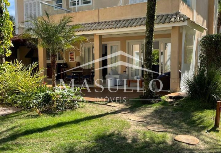 Casa em condomínio pé na areia a venda na praia de maresias
