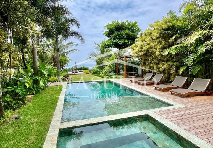 Casa pé na areia a venda na praia de maresias
