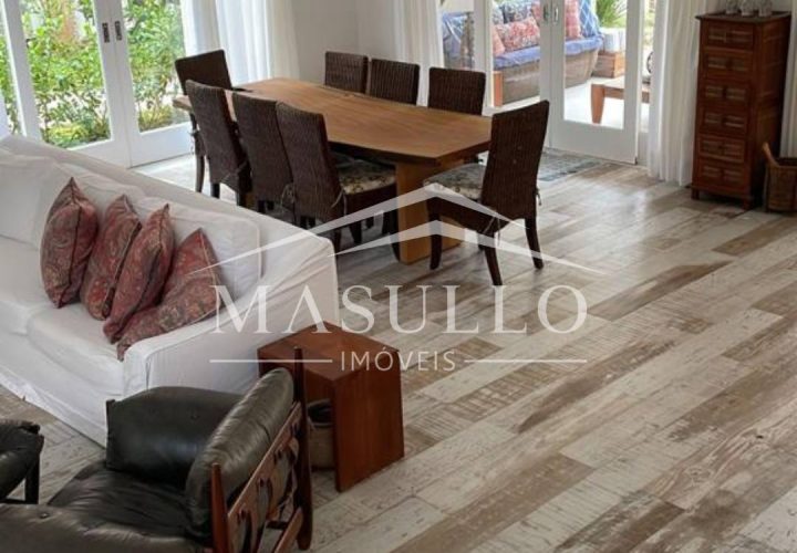 Casa em condomínio pé na areia a venda na praia de maresias