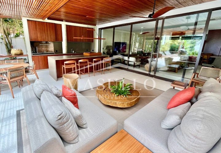 Casa pé na areia a venda na praia de maresias