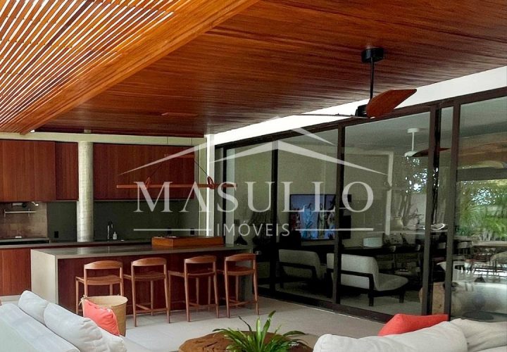 Casa pé na areia a venda na praia de maresias