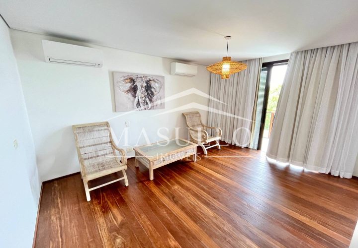 Casa pé na areia a venda na Praia de Maresias