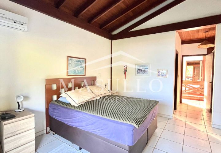 Casa pé na areia a venda na praia de Juquehy