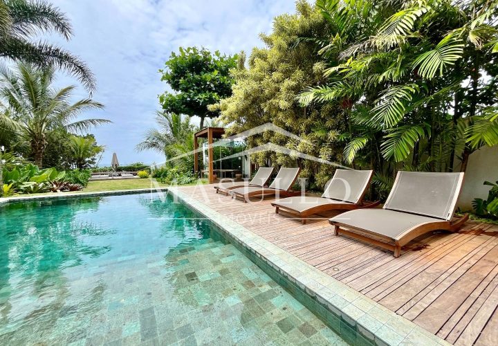 Casa pé na areia a venda na praia de maresias