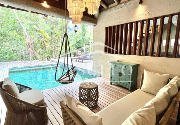 Casa a venda condomínio Anoman na praia de maresias
