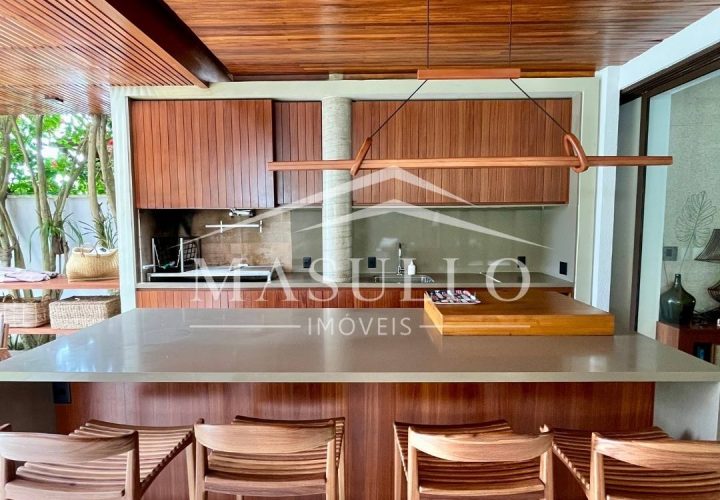 Casa pé na areia a venda na praia de maresias