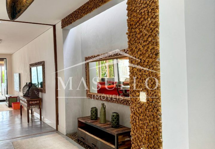 Casa pé na areia a venda na Praia de Maresias