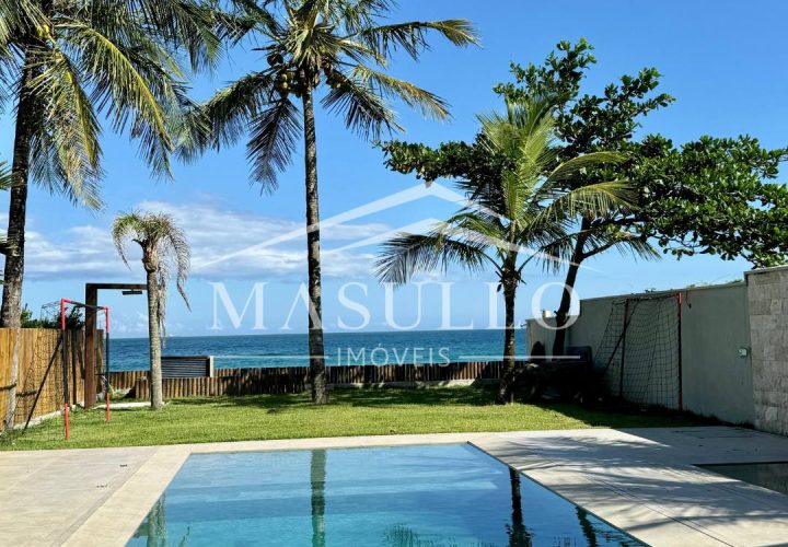 Casa pé na areia a venda na praia de maresias
