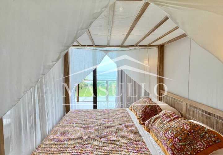 Casa pé na areia a venda na Praia de Maresias