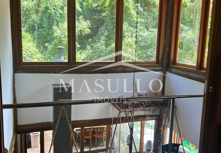 Casa com 4 suítes em condomínio fechado à venda na Praia de Maresias