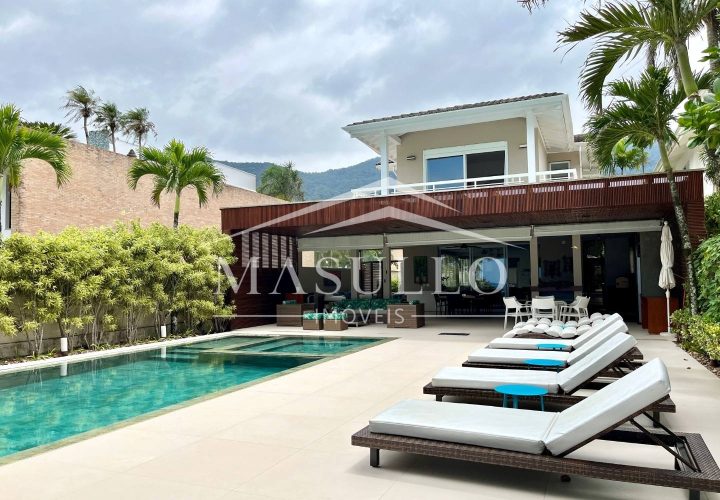 Casa Pé na Areia Maresias a venda