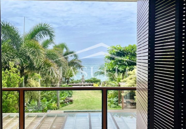 Casa pé na areia a venda na praia de maresias