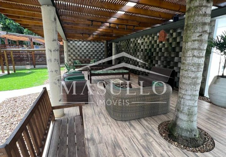 Casa com piscina privativa a venda na Praia de maresias