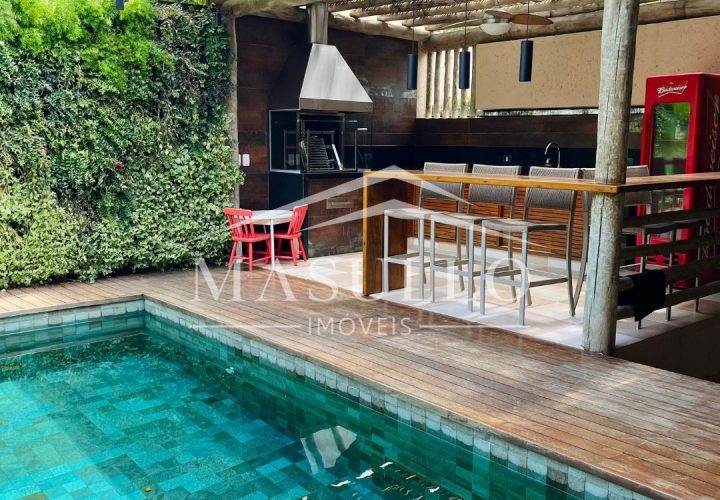 Casa a venda condomínio Anoman na praia de maresias