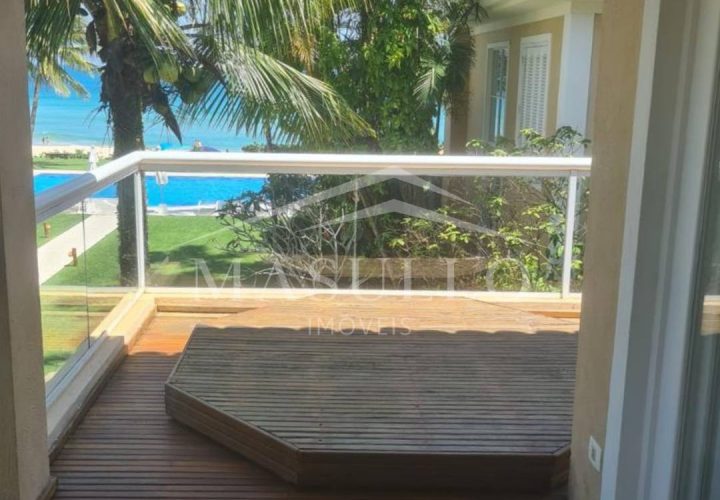 Casa vista mar em condomínio pé na areia a venda na praia de Maresias