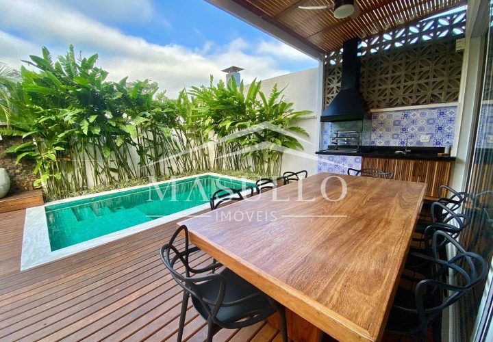 Casa com piscina privativa a venda na Praia de maresias