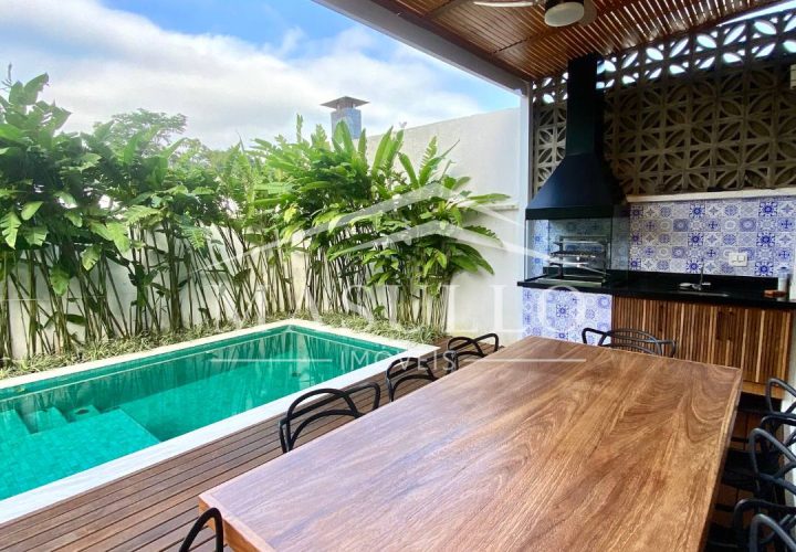 Casa com piscina privativa a venda na Praia de maresias