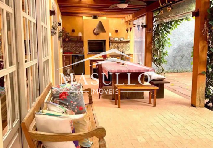 Casa com 4 suítes a venda na Praia de Maresias