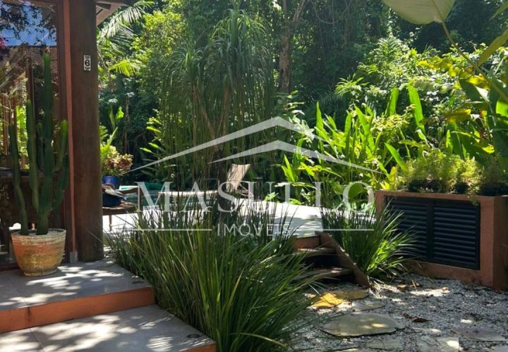 Casa com 4 suítes em condomínio fechado à venda na Praia de Maresias