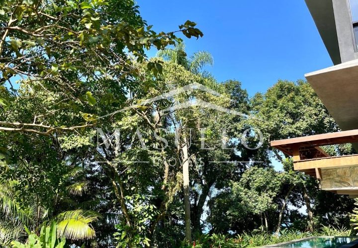 Casa pé na areia a venda na Praia de Maresias