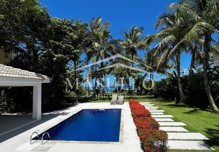 Casa pé na areia a venda na praia de maresias