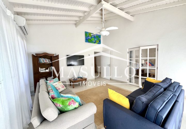 Casa a venda com 4 Suites na praia de maresias
