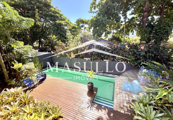Casa a venda com 4 Suites na praia de maresias